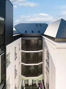 12 Revay Szálloda 3*