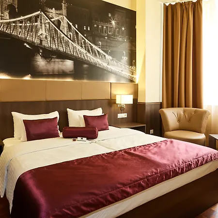Hotel 12 Revay Budapest