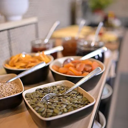 Otel 12 Revay Budapeşte