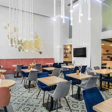 Otel 12 Revay Budapeşte