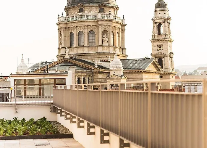 12 Revay Отель 3*