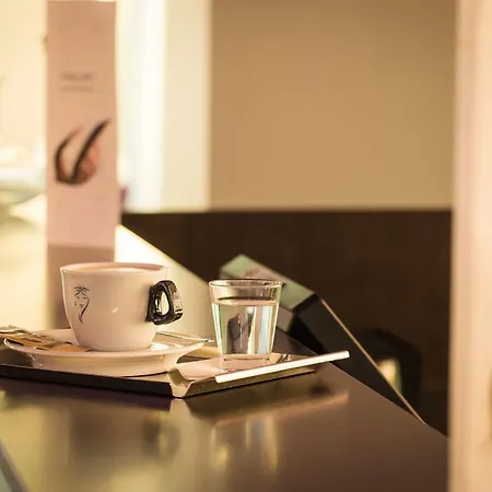 Hotel 12 Revay Budapeszt