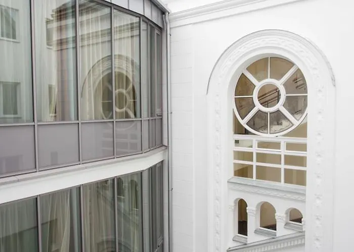 12 Revay 3* Budapest